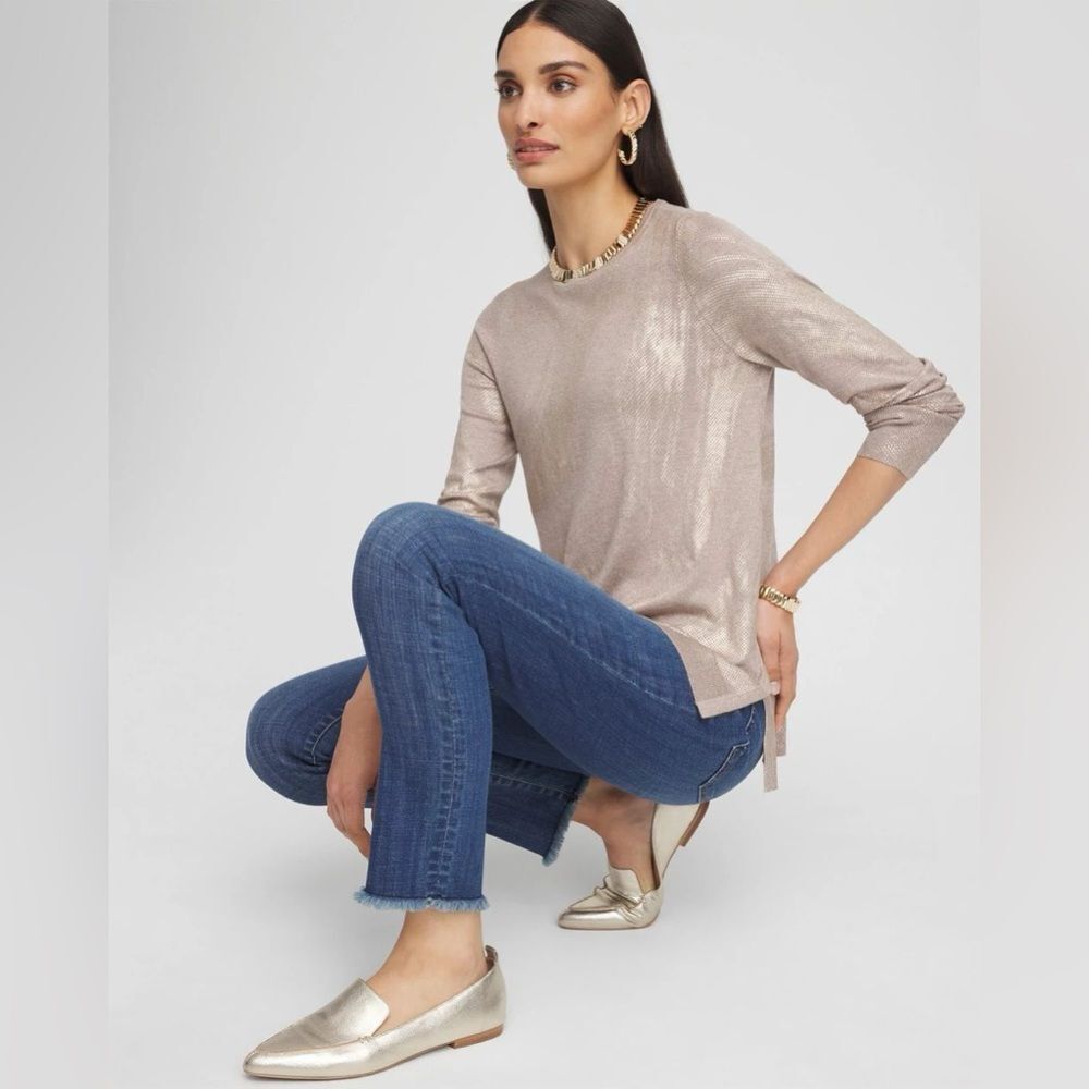Chico’s Womens Tan/Gold Foil Crew Neck Sweater Tunic Size 1 Medium EUC holiday